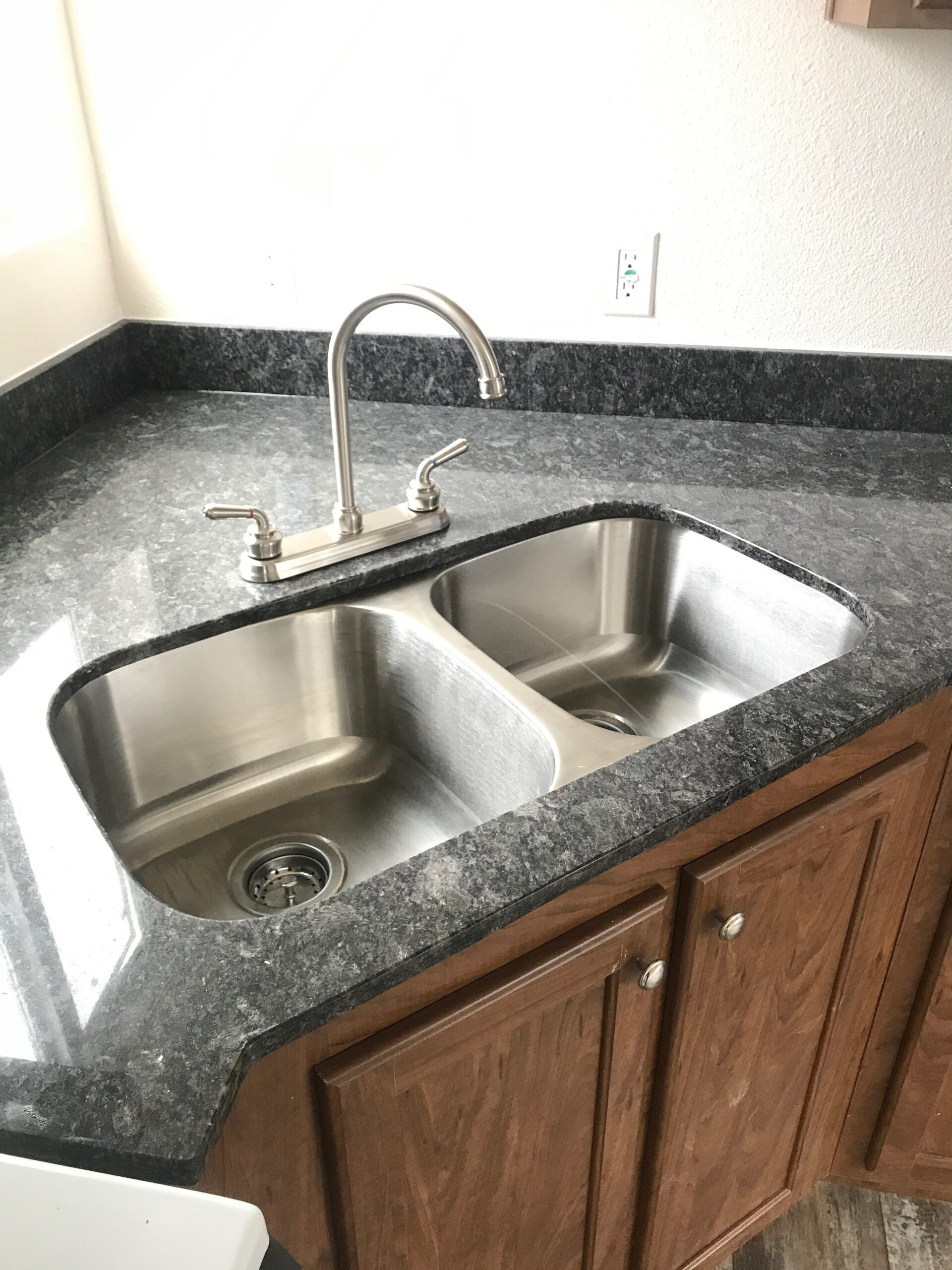Double Stainless Sink - Image 2